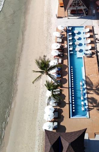 Kohchang Cabana Big Hotel with swiming pool