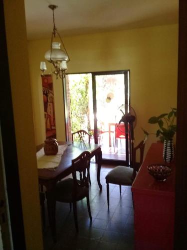 Casa quinta completa espaciosa con pileta seis o siete personas in Benavidez