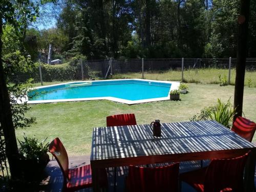 Casa quinta completa espaciosa con pileta seis o siete personas in Benavidez