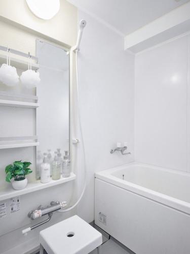 Tokyo Tower Roppongi walk 4 bed, Direct bus to Shibuya