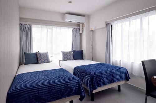 Tokyo Tower Roppongi walk 4 bed, Direct bus to Shibuya