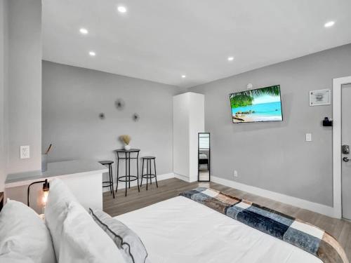 Coastal Charm Studio Retreat near Pompano Beach in Pompano Beach, USA
