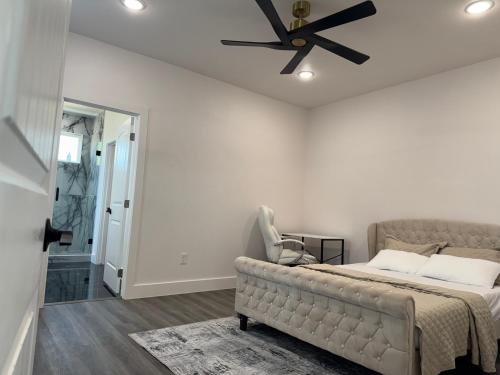 Luxury Downtown 4 Bedroom Home in Cedars