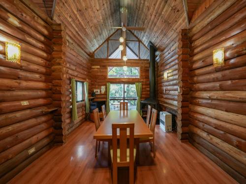 ルネス軽井沢-高原の貸切コテージでBBQ and 焚火を満喫-