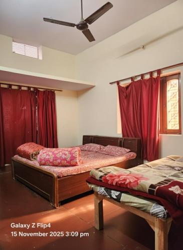 Apna Thikana - Varanasi Apna Thikana - Varanasi