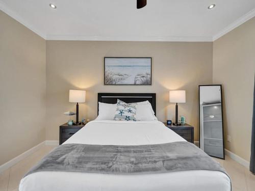 Beach Isles Modern 1BR in Fort Lauderdale with Patio