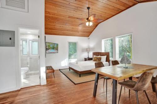 Tropical Oasis Studio W Pool - Fort Lauderdale, FL