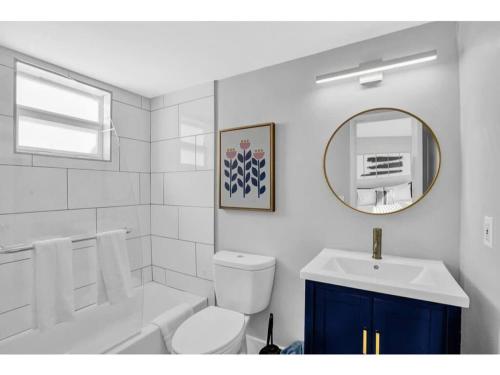 Rustic Retreats Modern 1BR for 4 guests in the heart of Fort Lauderdale in Fort Lauderdale, USA