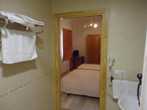Hotel Antequera Rural Fortes La Nuit - image 2