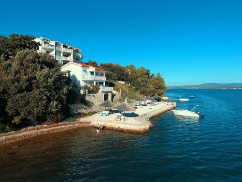 Hotel Lucija - image 12