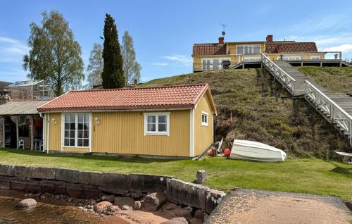 . Stunning Home In Tranås With Lake View