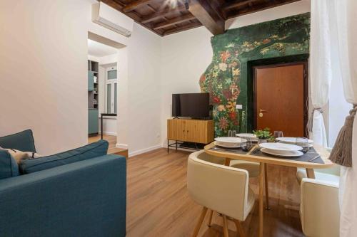 Laurina House