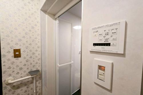 Newly opened Hotel 7 京セラドーム徒歩10分 道頓堀 関西空港 大阪城 海遊館直行 USJ1回乗換 出張 Family friendly Free parking 15 minutes by car to USJ