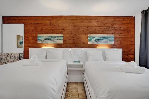 Waves Beach Town Cozy Studio Apartment in Pompano Beach, USA