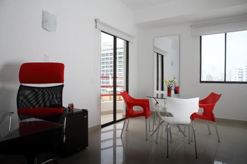 設施, 薩爾梅迪納酒店 (Zalmedina Hotel) in 卡塔根那