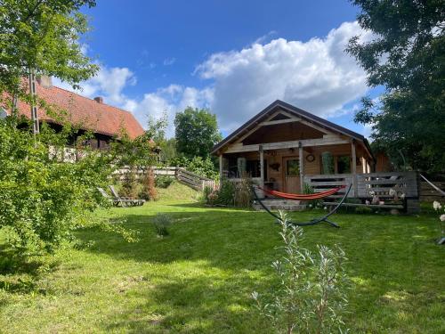 Żurawi klangor domek z sauną i jacuzzi (Zurawi klangor domek z sauna i jacuzzi) in Віліми