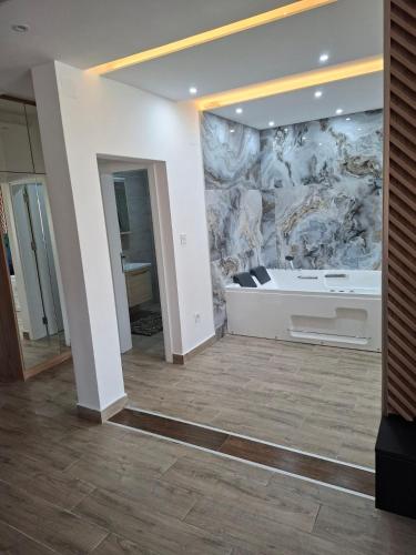 Vidik jacuzzi apartment Divcibare