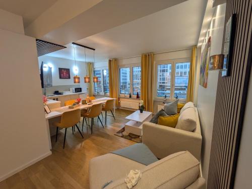 Munich Top Place direkt am Karlsplatz - Stachus 70 qm mit 2 Schlafzimmer Apartment Mila, München