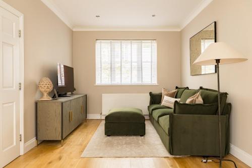 The Belgravia House by HoK Living - image 12