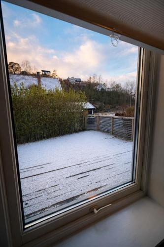 Cozy 2-Bedroom Apartment, 5 Min from the Zoo - Towels & Bed Linen Included in Kristiansand