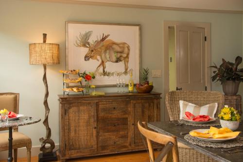 Deer Brook Inn in Woodstock (VT)
