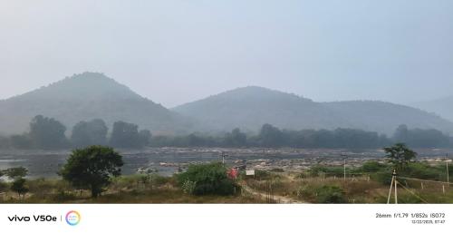 Happy Holidays Cottage in Hogenakkal