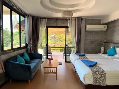In Touch Resort in Sairee Beach