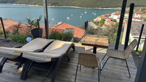 SUNSET APARTMENTS RABAC in 拉巴茨