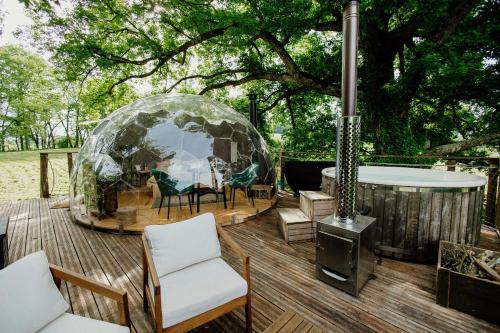 拉蒂格棲息地泡沫酒店 (Les bulles perchées de Lartigue) in 歐什