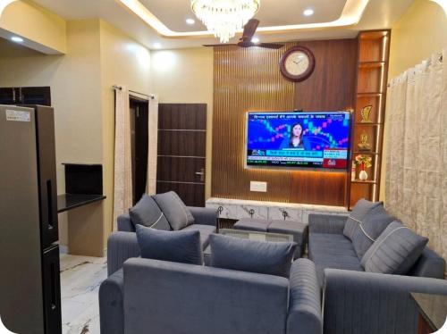 Agya Comfort Suites Luxurious 2BHK near Jammu Airport