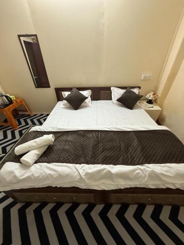 madho kutumb hostel ganga - image 5