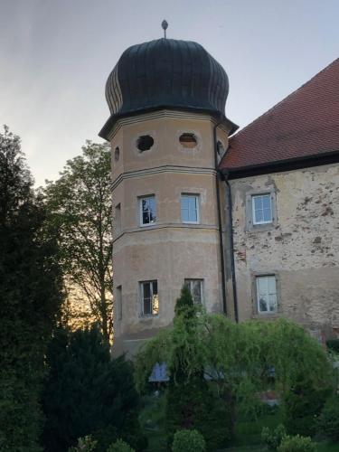Schloss1611 B&B in Erbendorf