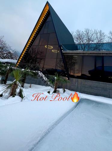 SS Mountain A-Frame Villa, Габала
