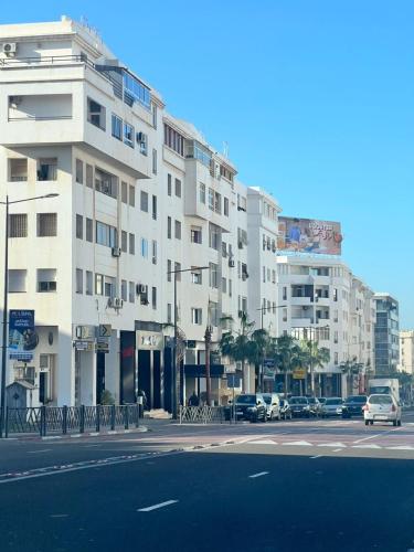 Lovely 2 BR Sweet Atlas City Center And Quiet 10 min From Beach in 샤라프