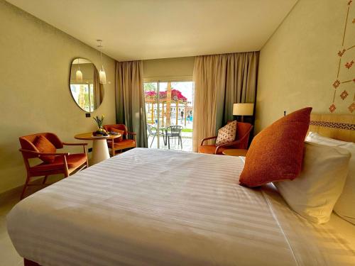 Naama Bay Promenade Beach Resort - image 2