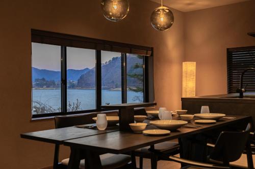 KOS Restaurant & Hotel