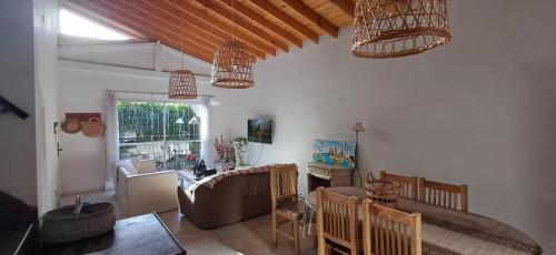 Grace’s House, Ezeiza Airport in Monte Grande (Buenos Aires)