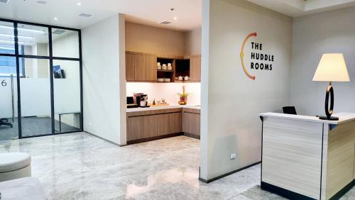 Unterkunft von außen, Seda Residences Makati in Manila