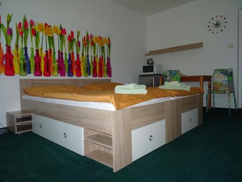2 twin beds