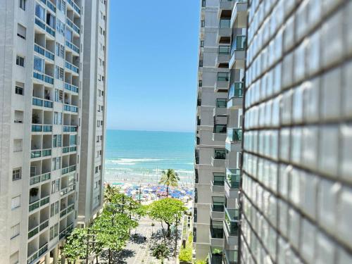 Exterior view, Apartamento Guaruja- Sacada com vista Mar- TOP Mar e Sol in Barra Funda