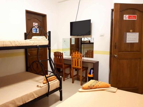 room detail thumbnail 0