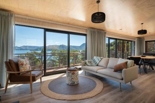 . Kahikatea Bay Retreat - Boat access only