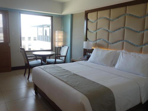 Henann Resort Alona Beach, Bohol