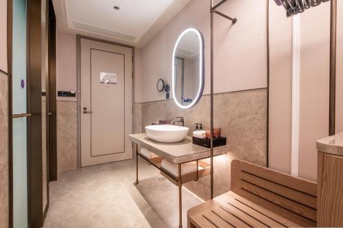 Mercure Beijing Baiziwan CBD – Beijing, NY