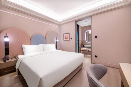 Mercure Beijing Baiziwan CBD – Beijing, NY