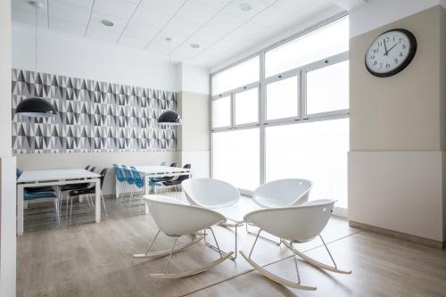 共用Lounge/電視區, 布拉斯·德·泰特羅大學公寓 (Residencia Universitaria Blas De Otero) in 伊拜恩多