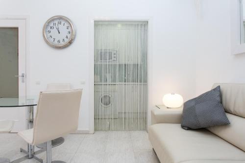 Le Blanc Apart - image 5