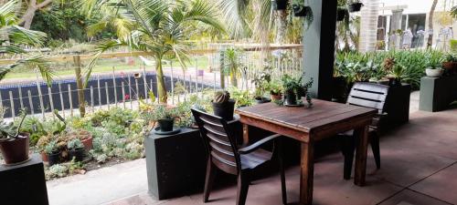 Rondebosch Gardens in Humansdorp