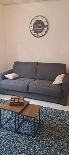 Appartement calme, lumineux, 4 personnes, parking - Location saisonnière - Mende