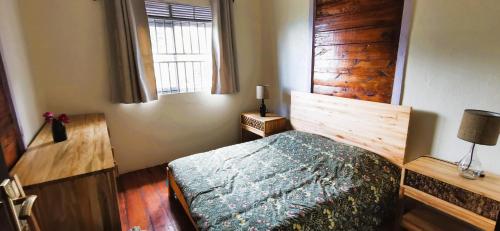 3 bedrooms, 4 beds